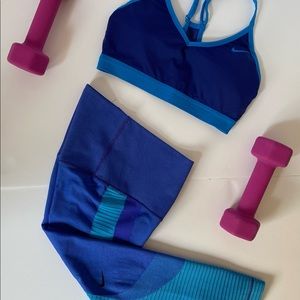 SOLD ‼️Women NIKE 2 pcs Matching set